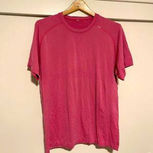 Large PINK lululemon shirt